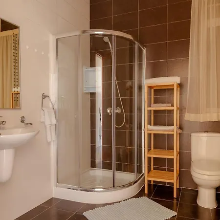 2-bedroom St Pauls Bay - Close To Sea *