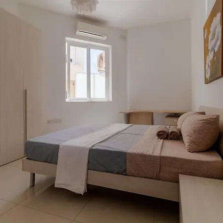 2-bedroom St Pauls Bay - Close To Sea 아파트